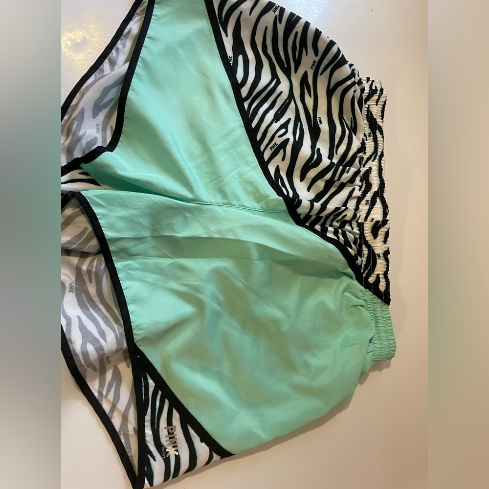 Womens, size L, pink Victoria’s Secret shorts. Mint and zebra print